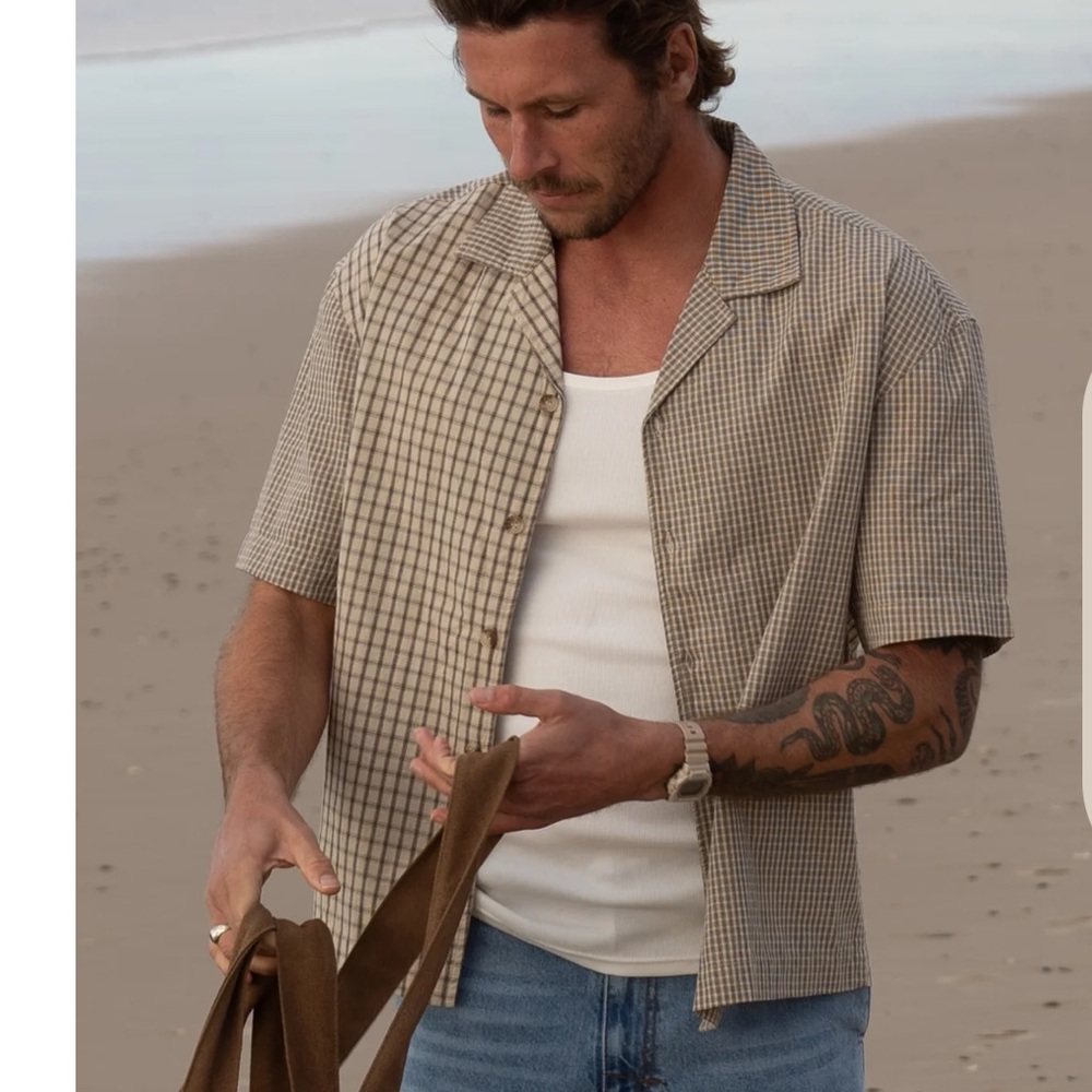 RHYTHM LIVIN SURF BRAND SHIRT XL